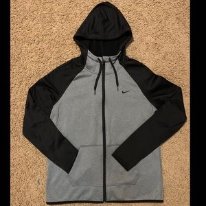 Nike Women’s ThermaFit full-zip hoodie